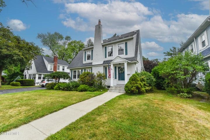 2055 Nott Street, Niskayuna, NY