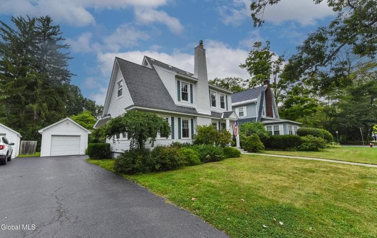 2055 Nott Street, Niskayuna, NY, photo 2