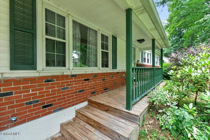 15 Secada Drive, Clifton Park, NY, photo 3