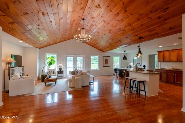 368 Eastline Road, Malta, NY, photo 3