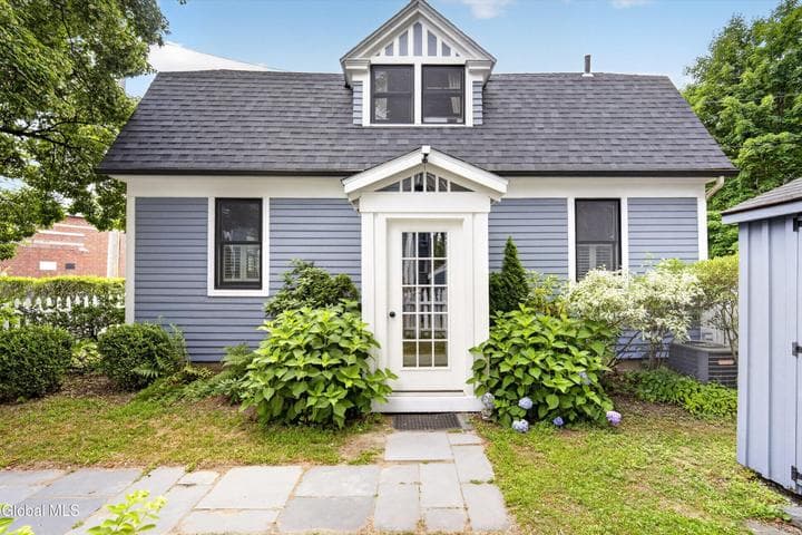 219 Regent Street, Saratoga Springs, NY