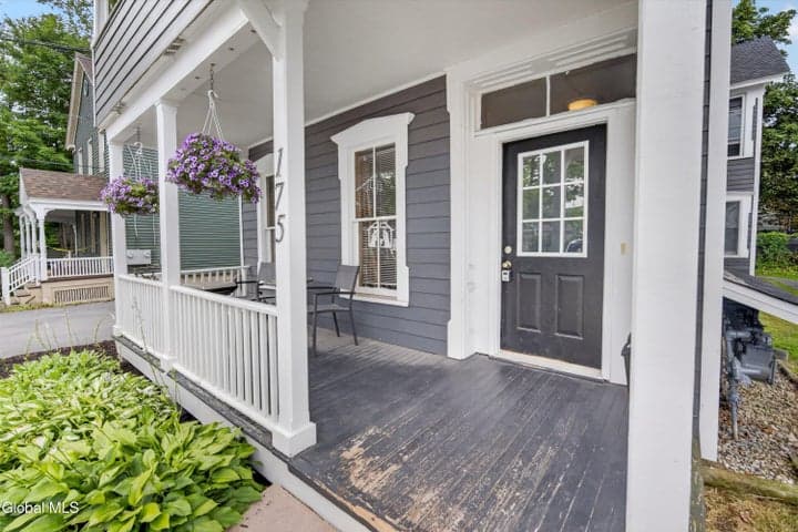 175 Beekman Street, Saratoga Springs, NY, photo 2
