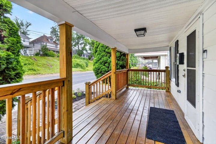2839 Broadway, Rotterdam, NY, photo 2