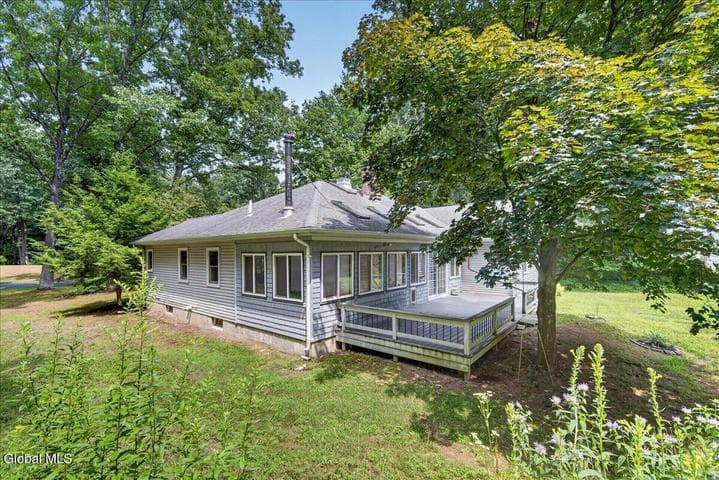 21 Knollwood Drive, Wilton, NY, photo 3