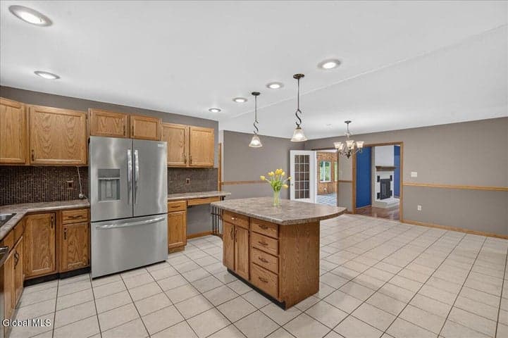 21 Knollwood Drive, Wilton, NY, photo 5