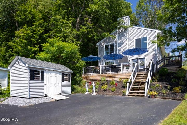 620 Nys Route 9P, Saratoga Springs, NY
