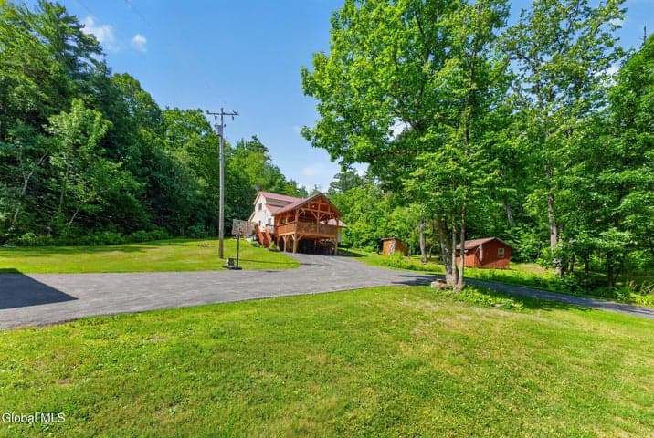 2727 Delaware Turnpike, Voorheesville, NY