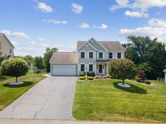43 Amanda Way, Colonie, NY, photo 2