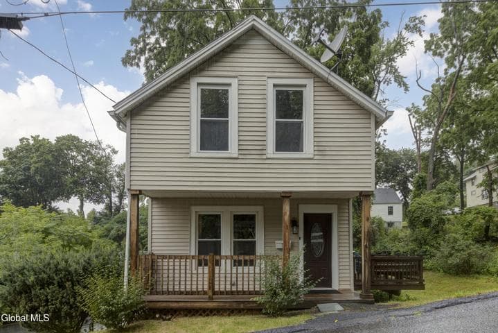 7 Spence Street, Troy, NY