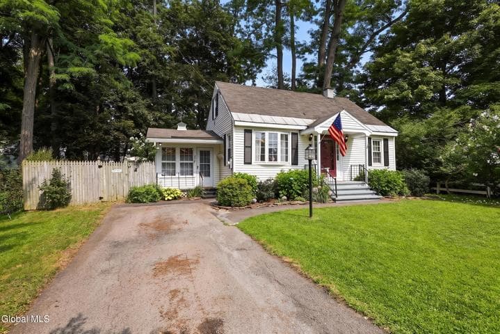 64 Shepard Avenue, Colonie, NY, photo 2