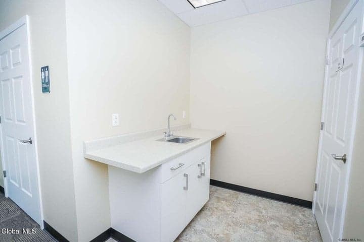 227 Washington Street, Saratoga Springs, NY, photo 5