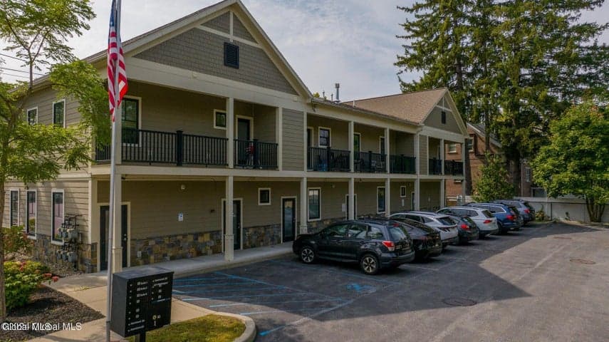 227 Washington Street, Saratoga Springs, NY, photo 2