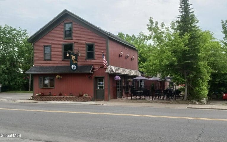 97 W Fulton Street, Gloversville, NY, photo 3