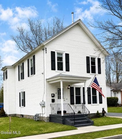 14 Baldwin Avenue, Glens Falls, NY, photo 1