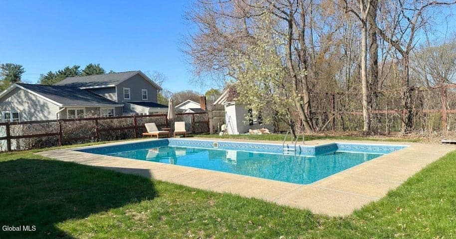 20 Danielwood Drive, Loudonville, NY, photo 3