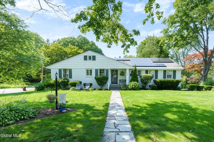 1333 Wemple Lane, Niskayuna, NY, photo 1