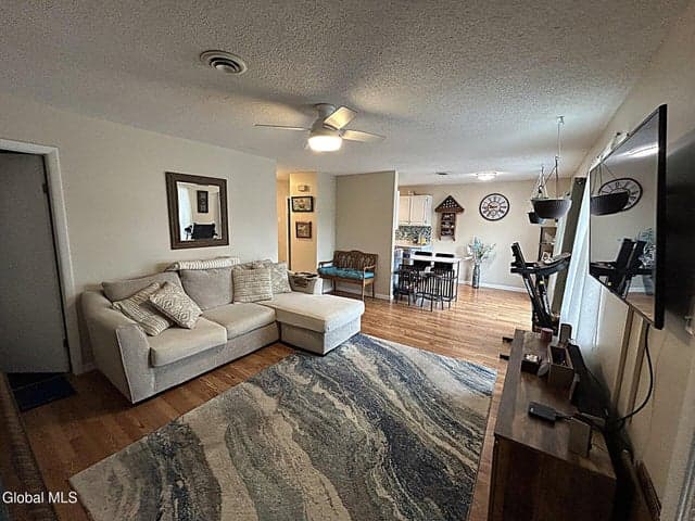 307 Cambridge Manor Drive, Scotia, NY, photo 5