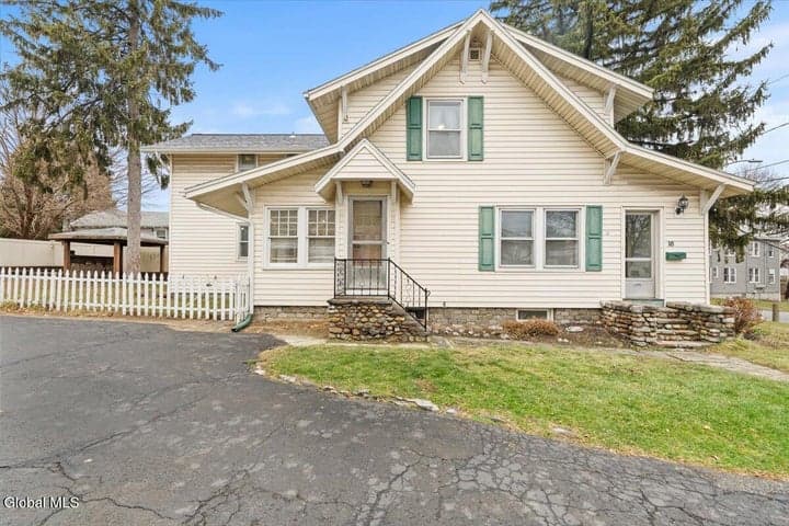 18 Fairfield Avenue, Albany, NY
