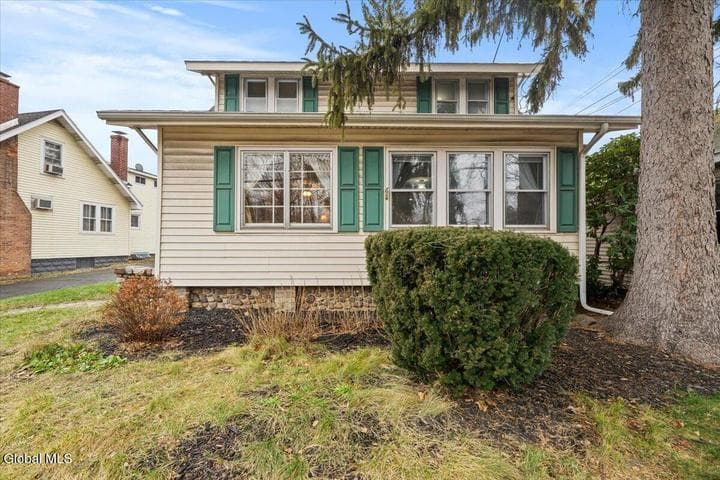 18 Fairfield Avenue, Albany, NY, photo 5