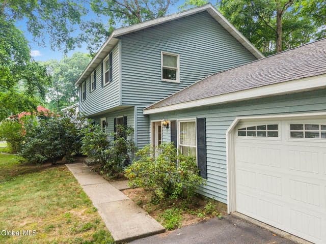 20 Longwood Drive, Clifton Park, NY, photo 5