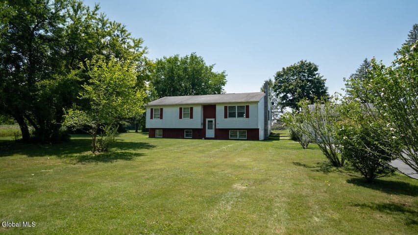 1042 Co Rte 22, Ghent, NY, photo 1