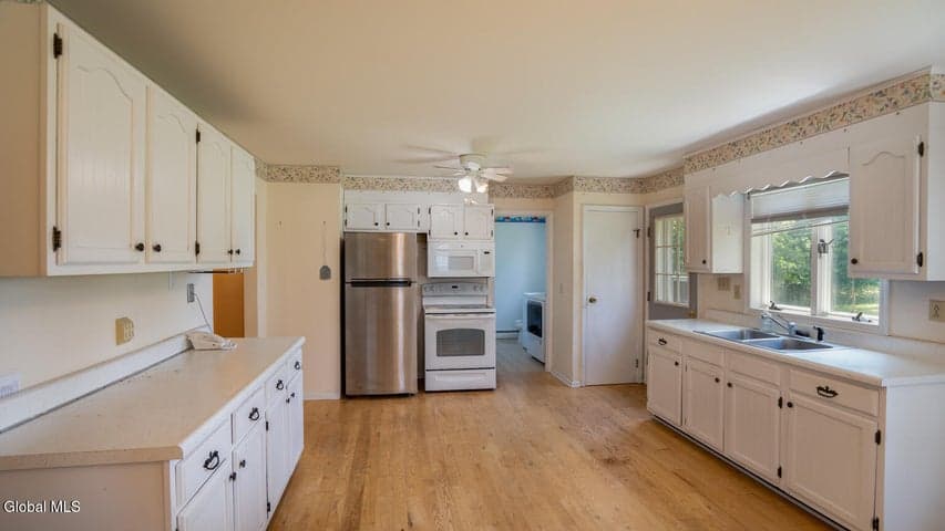 1042 Co Rte 22, Ghent, NY, photo 5