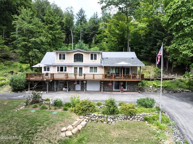 1141 North Shore - L26 Road, Day, NY