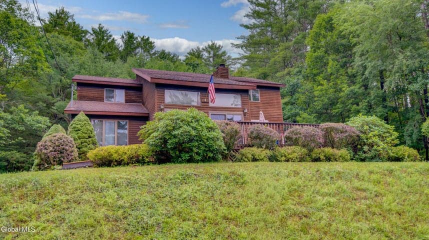 634 Old State Road, Northville, NY
