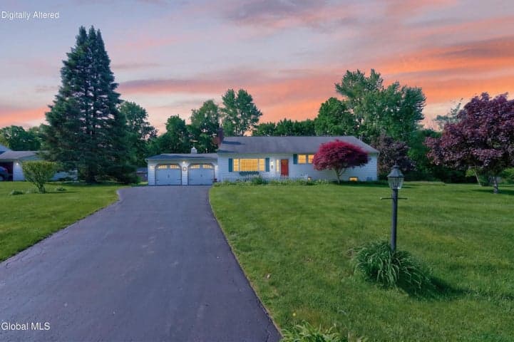 27 Forest Road, Ballston, NY, photo 1