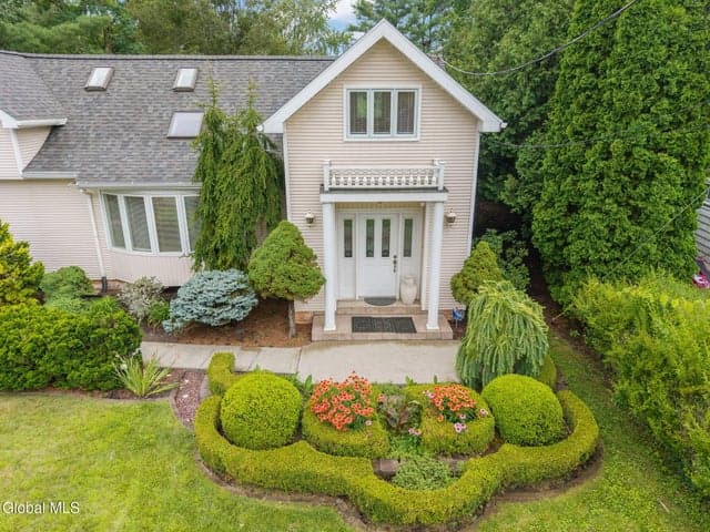 6 Quaker Drive, Colonie, NY, photo 3