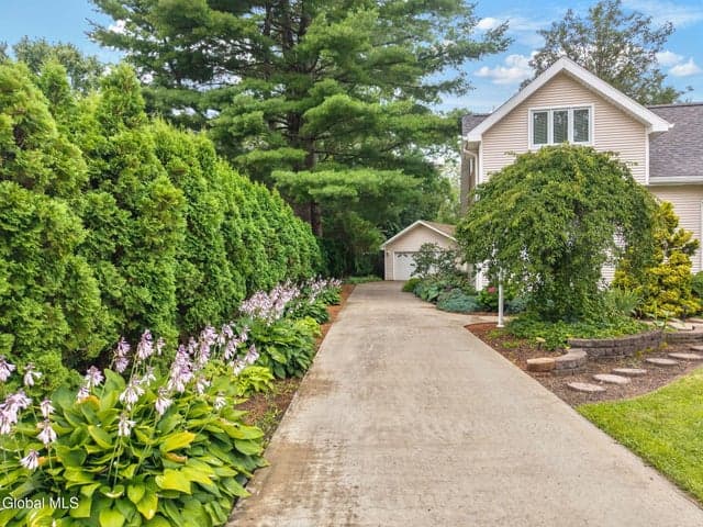 6 Quaker Drive, Colonie, NY, photo 4