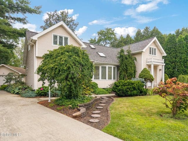 6 Quaker Drive, Colonie, NY, photo 5