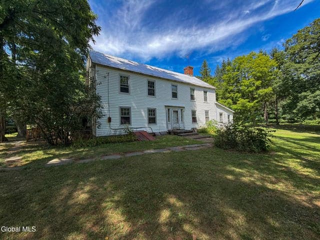 638 Hillcrest Road, New Baltimore, NY