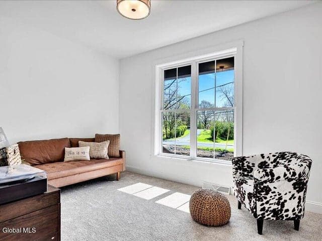 61 Guiliana Boulevard, Brunswick, NY, photo 5