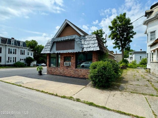 194 Guy Park Avenue, Amsterdam, NY, photo 3