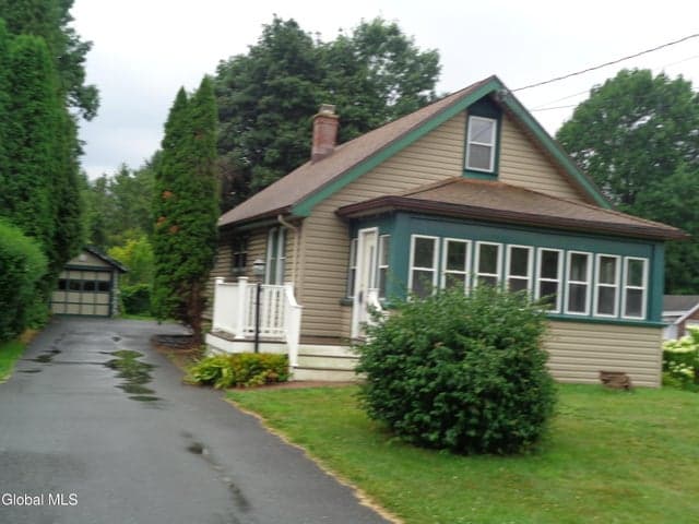 244 3rd Ave Extension, East Greenbush, NY