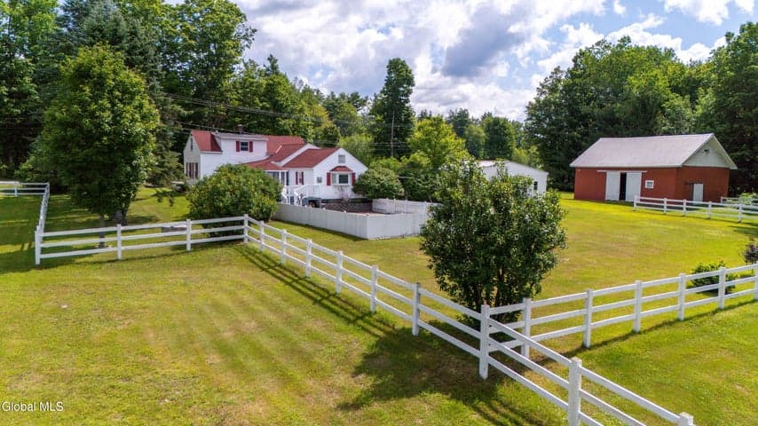 51 Johnson Road, Edinburg, NY, photo 2