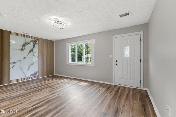 3 Riverview Drive, Colonie, NY, photo 5