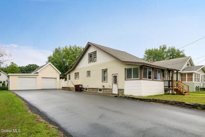39 Fern Avenue, Albany, NY, photo 3
