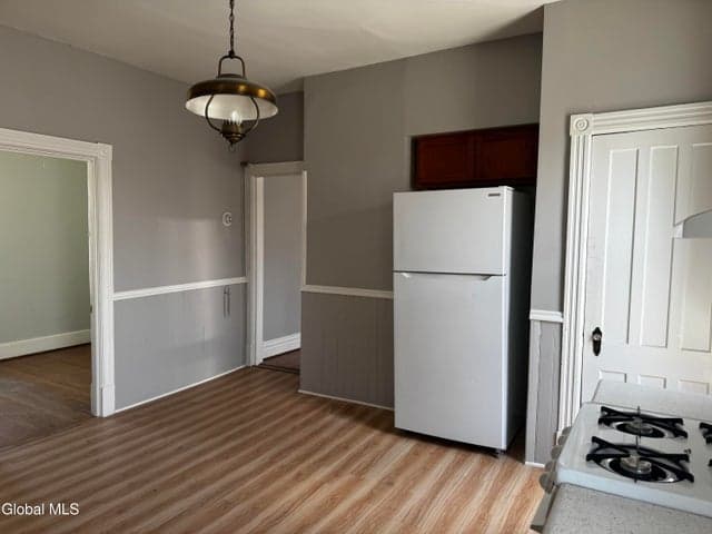 132 George Street, Green Island, NY, photo 3
