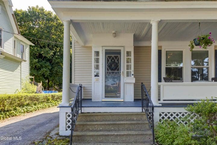 212 S Melcher Street, Johnstown, NY, photo 3