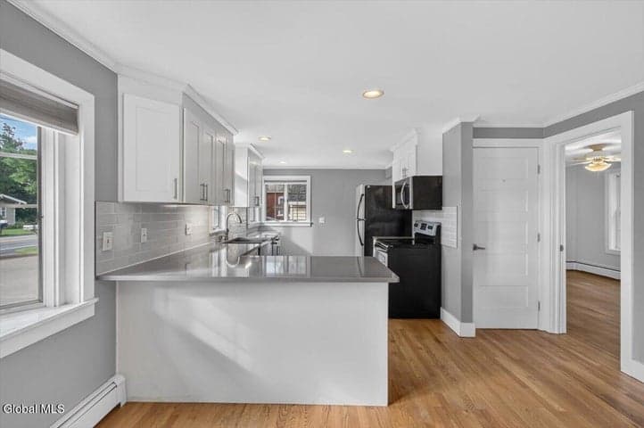 401 Hudson Avenue, Stillwater, NY, photo 4