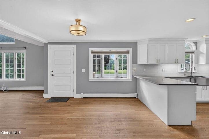 401 Hudson Avenue, Stillwater, NY, photo 5