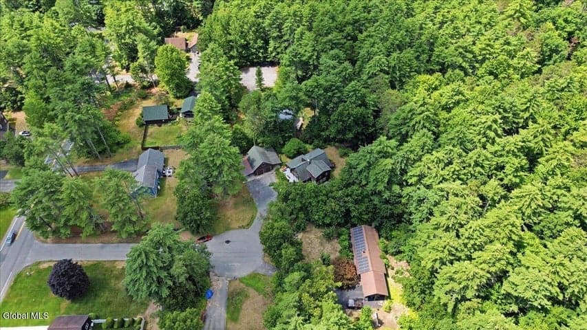 4 Treehouse Lane, Queensbury, NY, photo 3