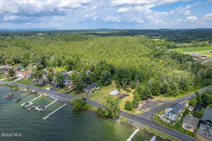 1318 Nys Rt 9P, Saratoga, NY