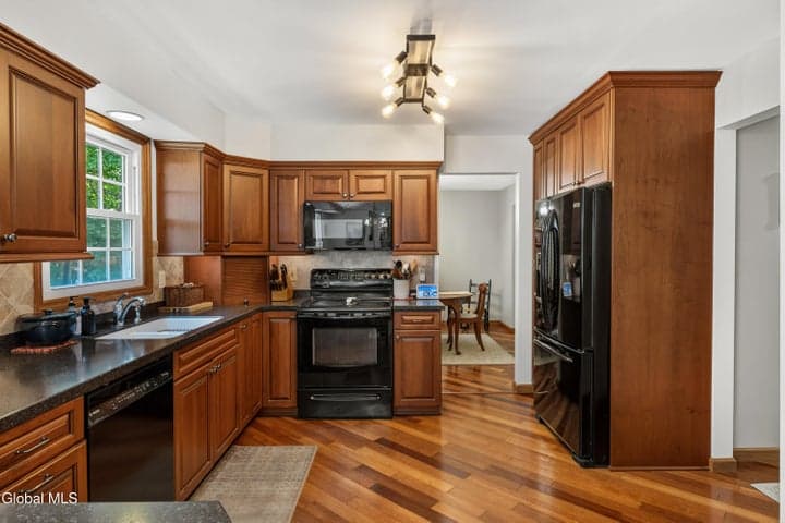 14 Rolling Hills Drive, Wilton, NY, photo 5