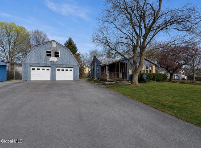 42 Indiana Avenue, Queensbury, NY, photo 1