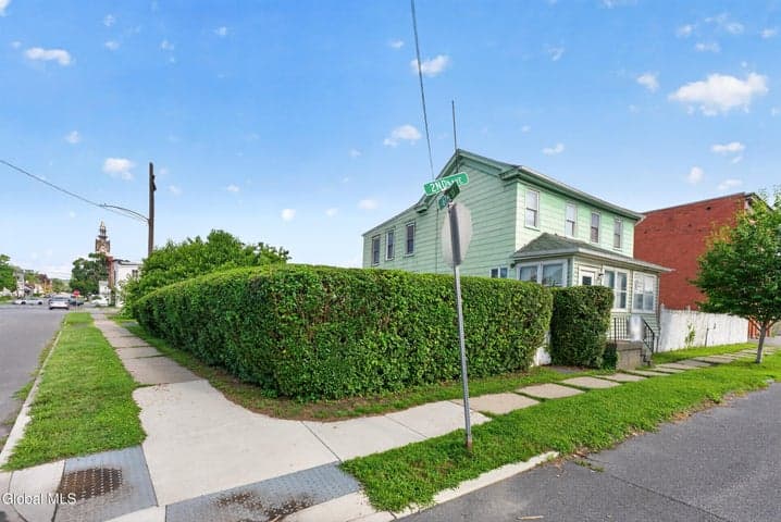 603 2nd Avenue, Watervliet, NY, photo 4