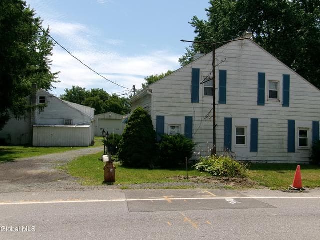 34 Halfmoon Drive, Waterford, NY, photo 3