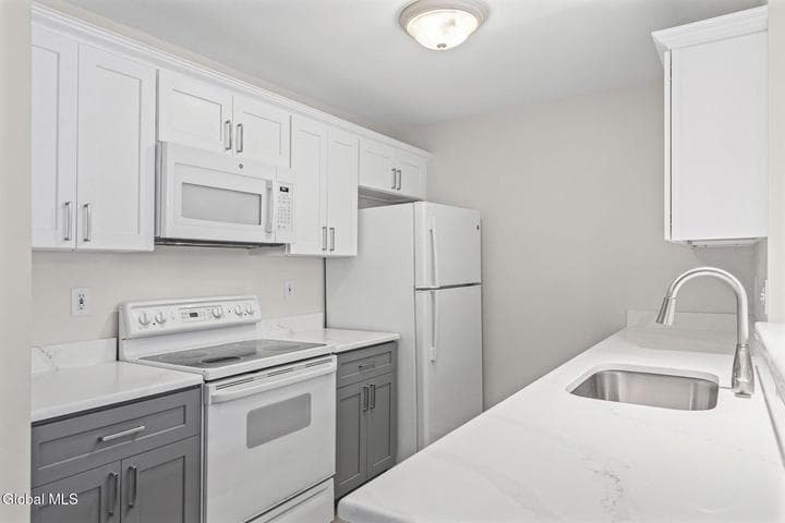 147 Harvard Road, Colonie, NY, photo 5